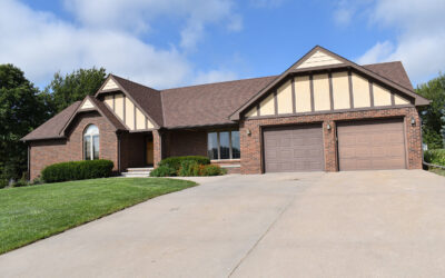 635 N 7 St, Hebron, NE