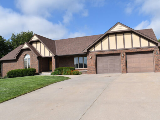 635 N 7 St, Hebron, NE