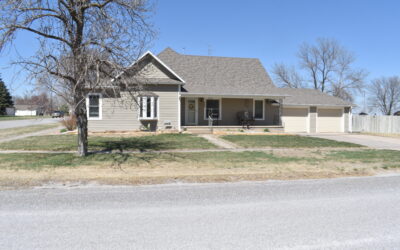 404 Harlan St., Chester NE