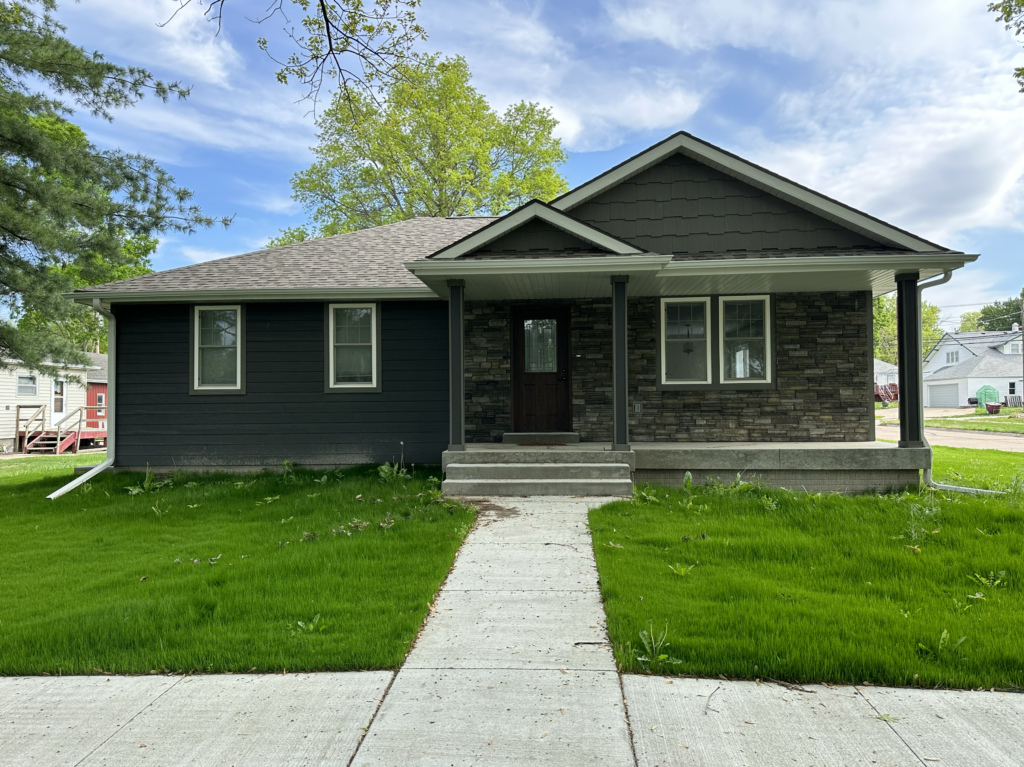 740 Lincoln Ave. Hebron, NE Brad Elting & Company