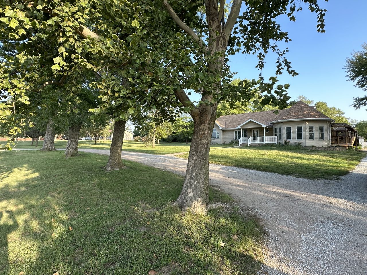 6088 Road M Hebron, Nebraska Brad Elting & Company