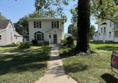 729 OLIVE AVE., Hebron, NE
