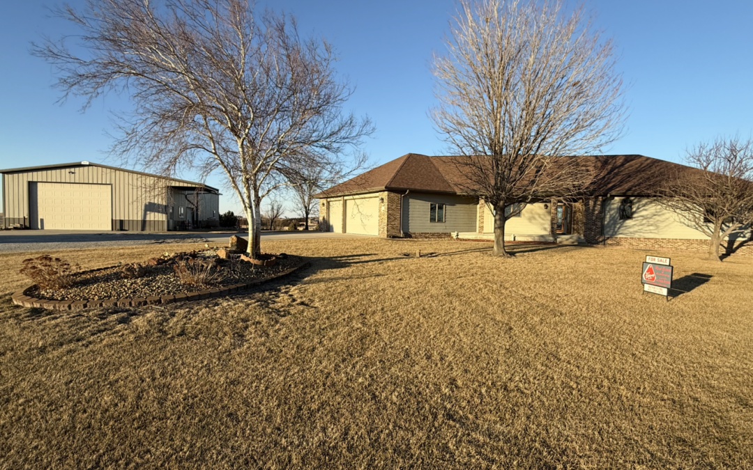 210 E Buffalo Cir, Hastings, NE